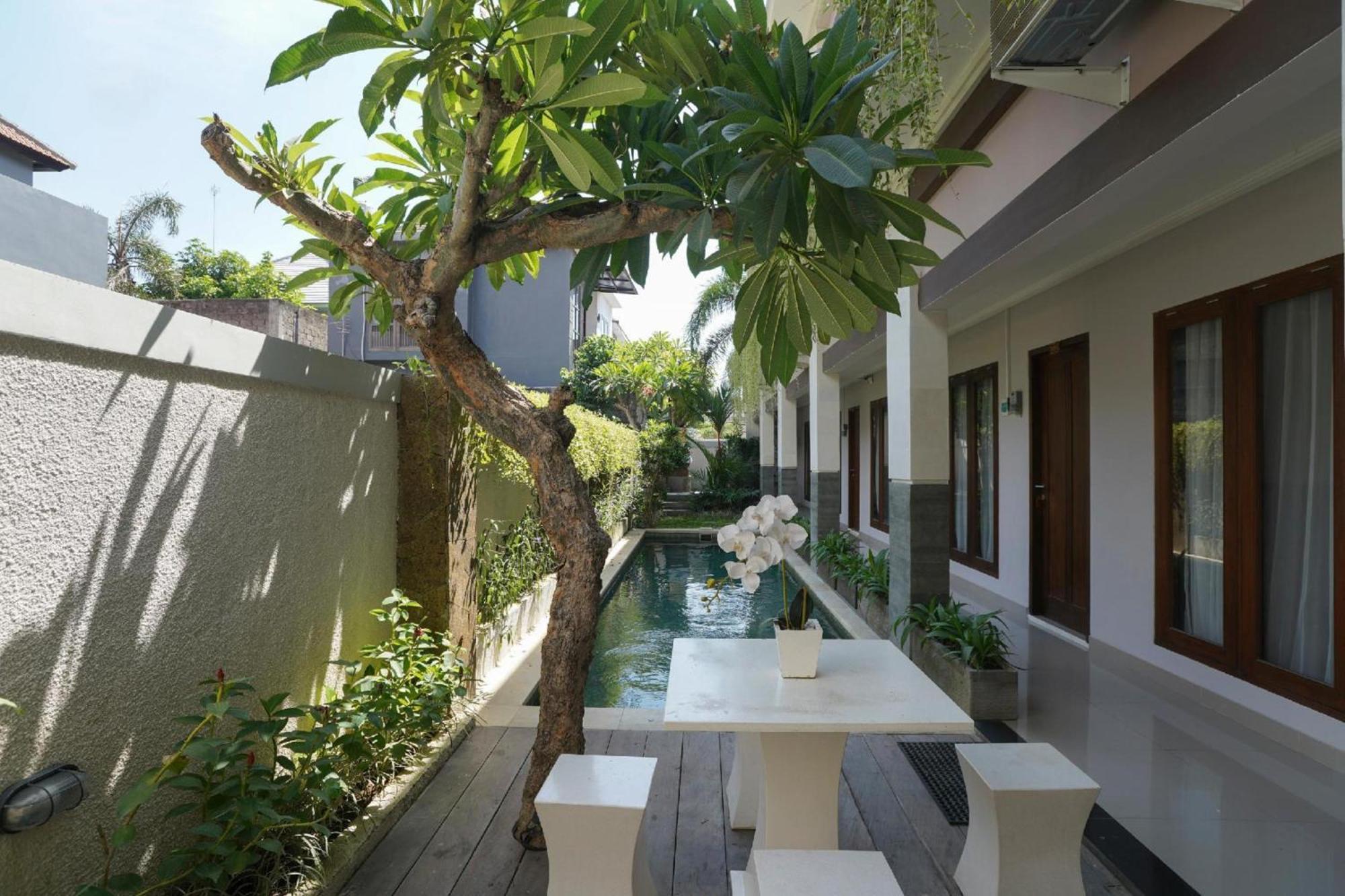 Super Oyo Capital O 2166 Elitya 2* Sanur (Bali)