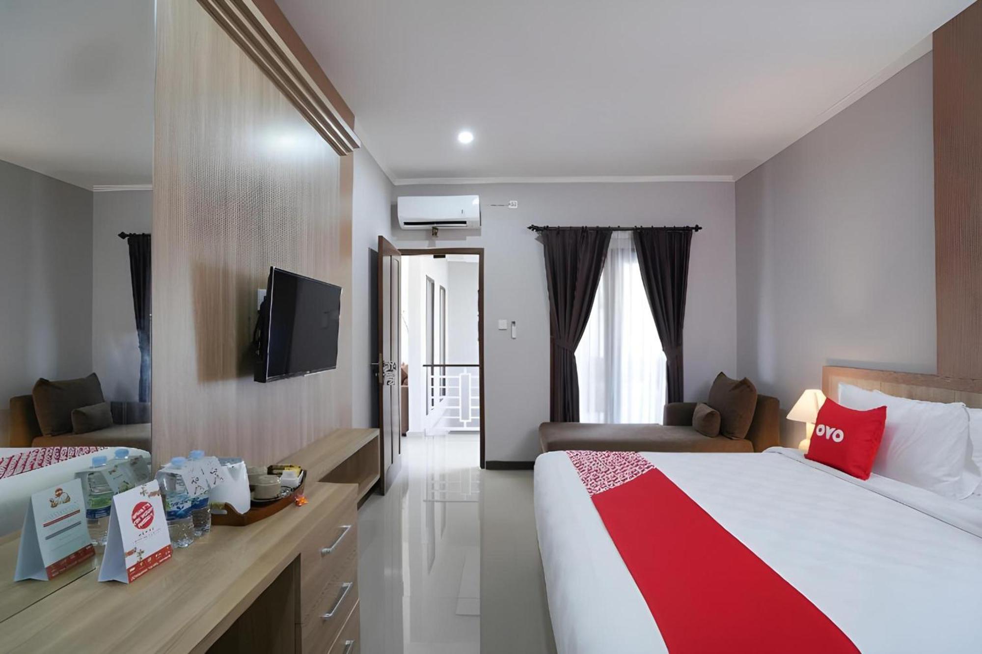 Hotel Super Oyo Capital O 2166 Elitya
